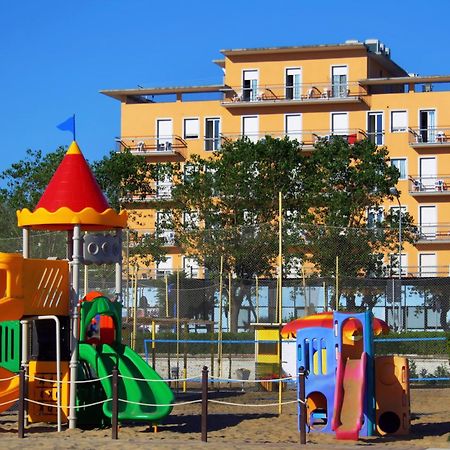 Hotel Atlas Rimini Kültér fotó