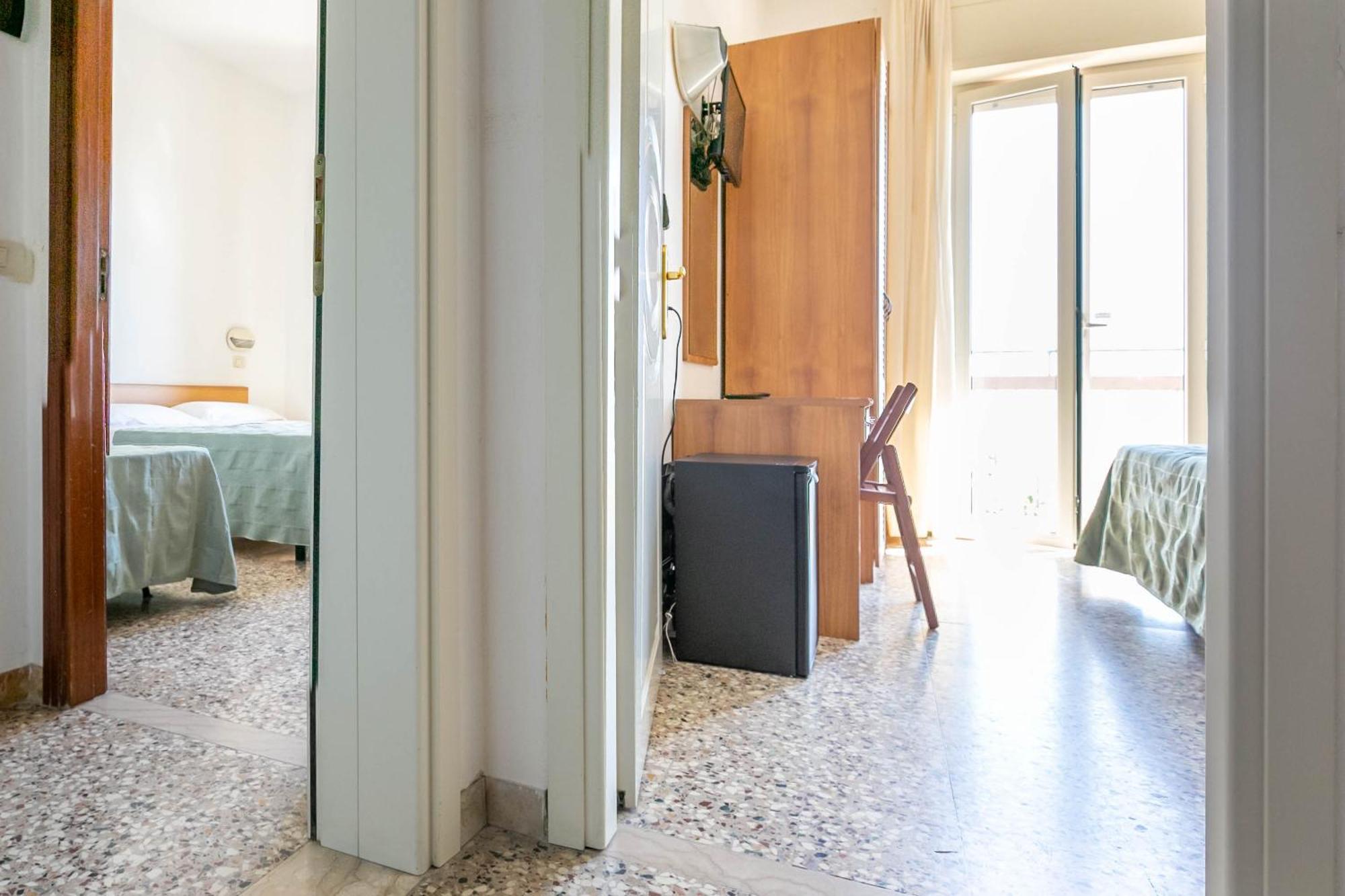 Hotel Atlas Rimini Kültér fotó