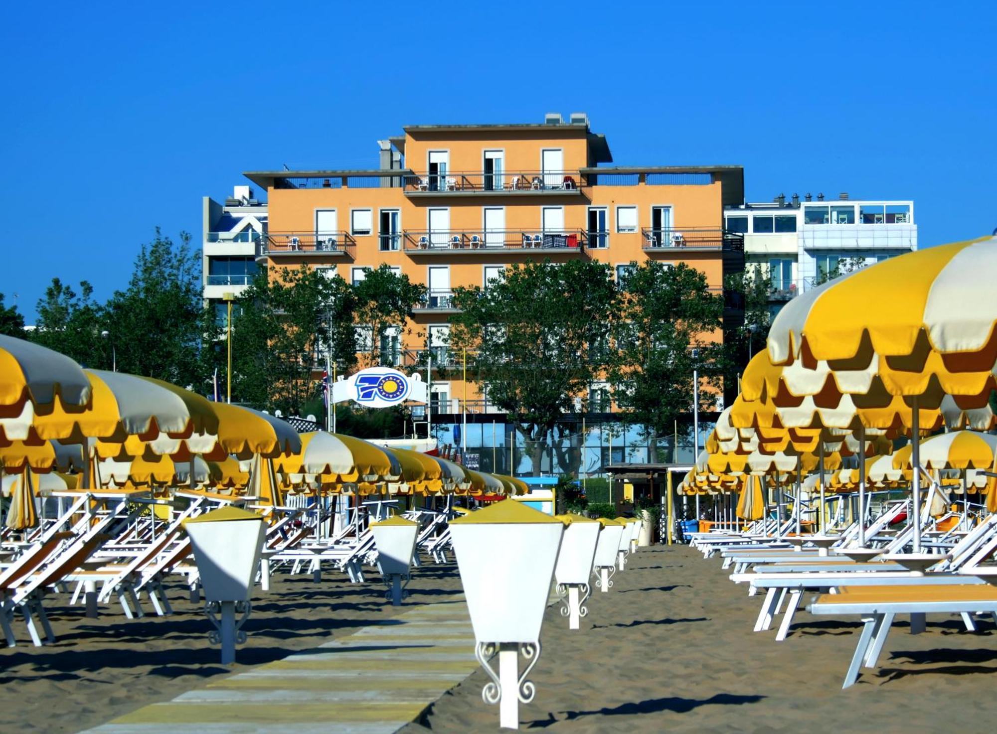 Hotel Atlas Rimini Kültér fotó