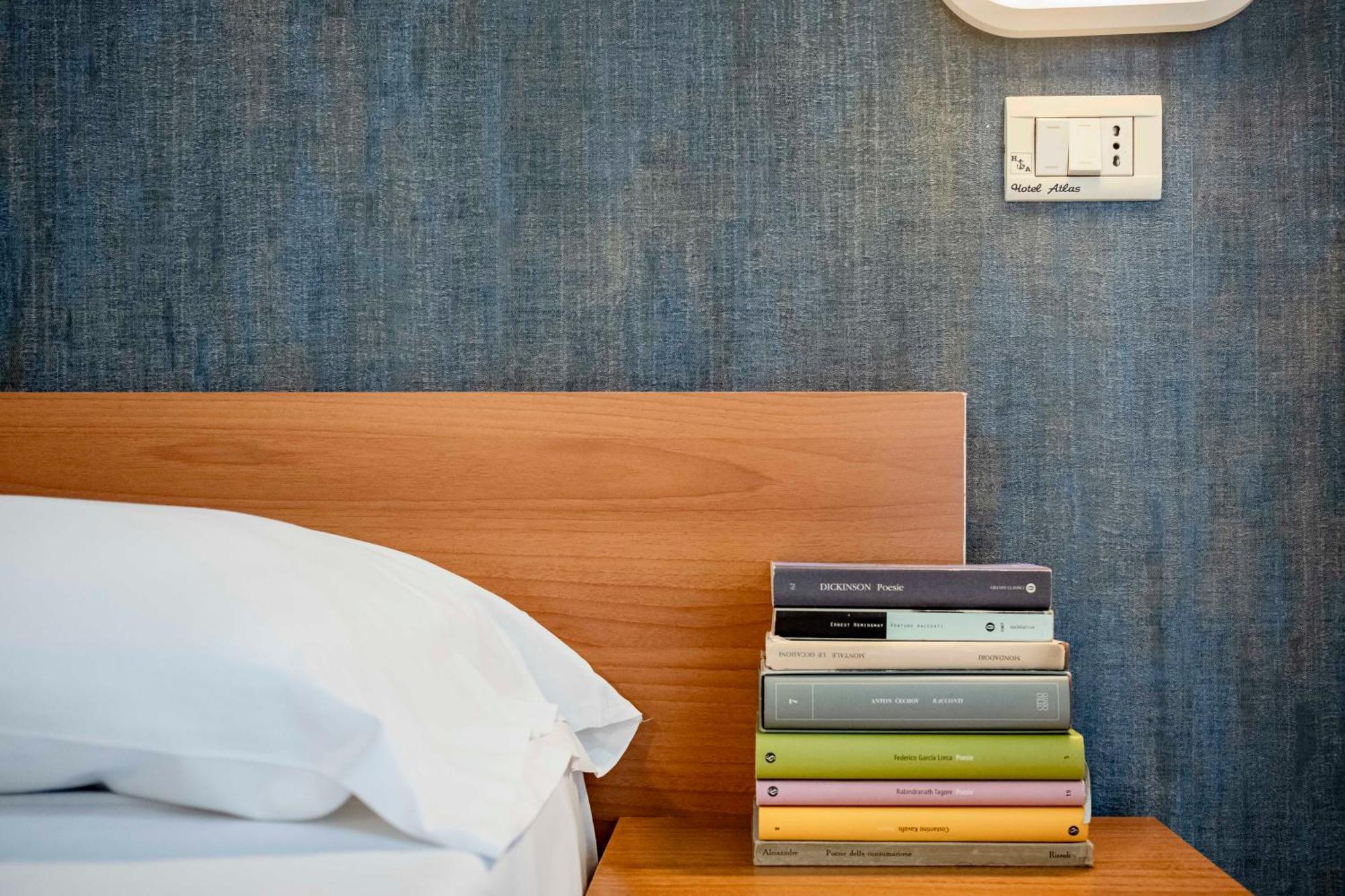 Hotel Atlas Rimini Kültér fotó