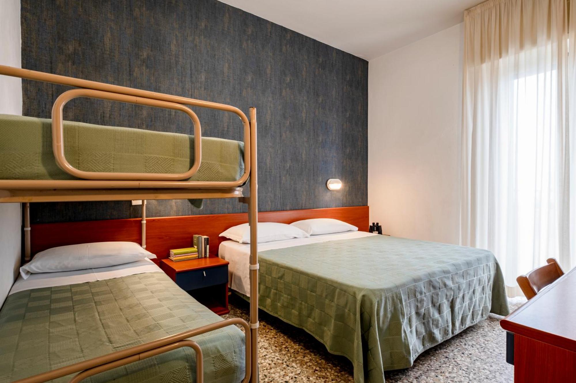 Hotel Atlas Rimini Kültér fotó