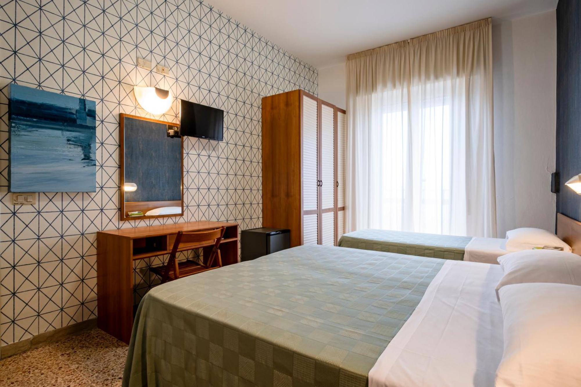 Hotel Atlas Rimini Kültér fotó