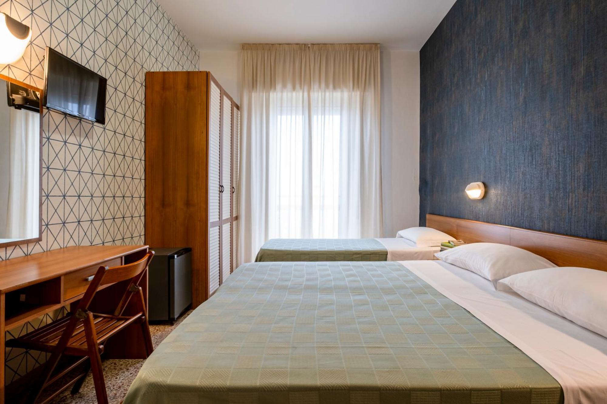 Hotel Atlas Rimini Kültér fotó