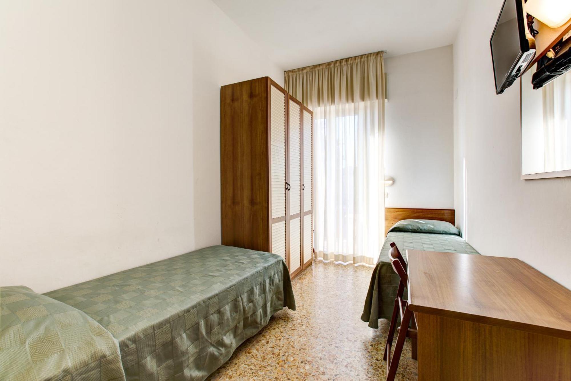 Hotel Atlas Rimini Kültér fotó