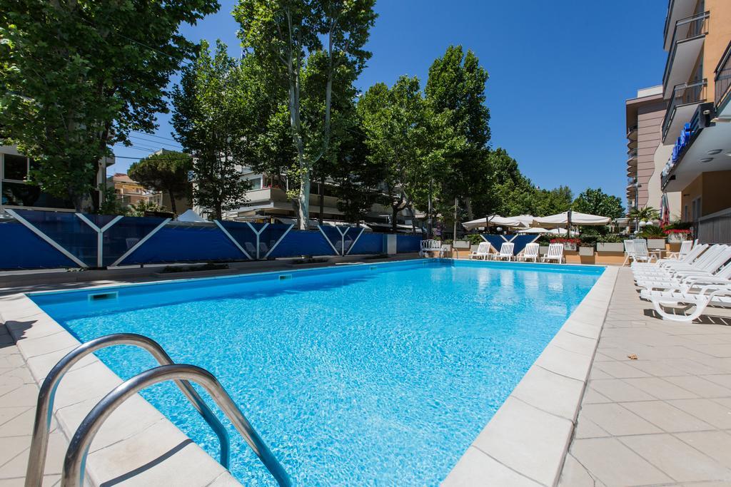 Hotel Atlas Rimini Kültér fotó